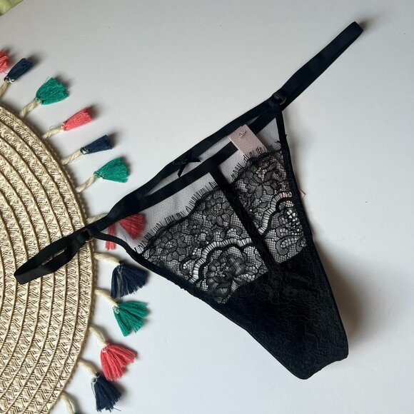 Victoria's Secret Dream Angels Mesh and Lace V-String Panty Black Large NEW - Picture 2 of 7
